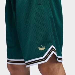 New Adidas Men’s Tyshawn green basketball shorts